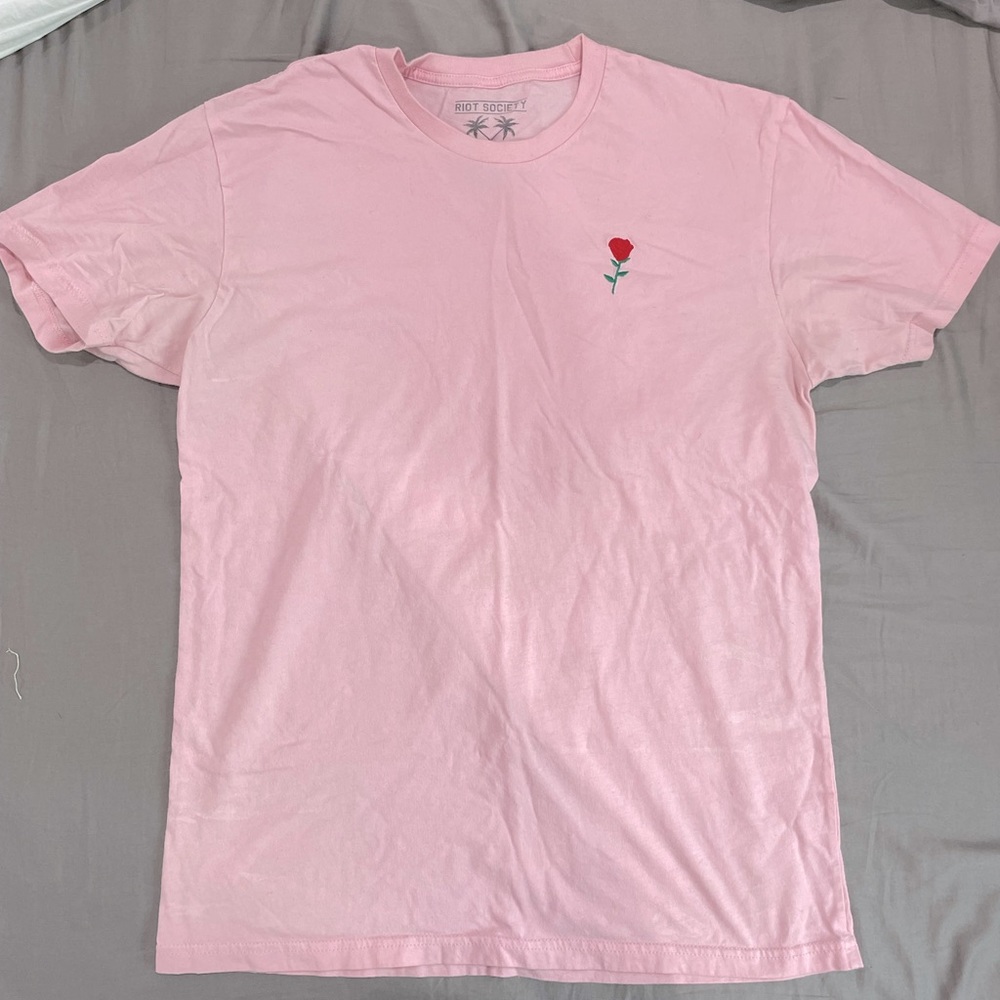 Riot Society Shirt size Large